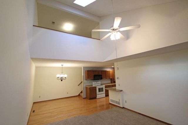 207 Primrose Court, Vadnais Heights, MN 55127