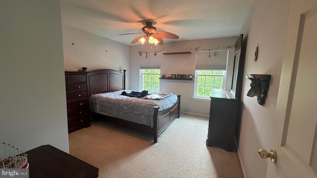 125 SUMMER HILL DR, Gilbertsville, PA 19525