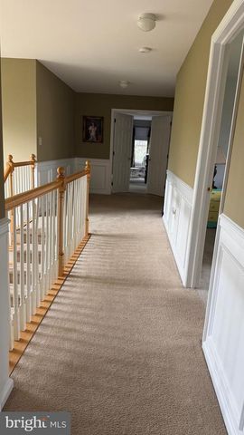 125 SUMMER HILL DR, Gilbertsville, PA 19525