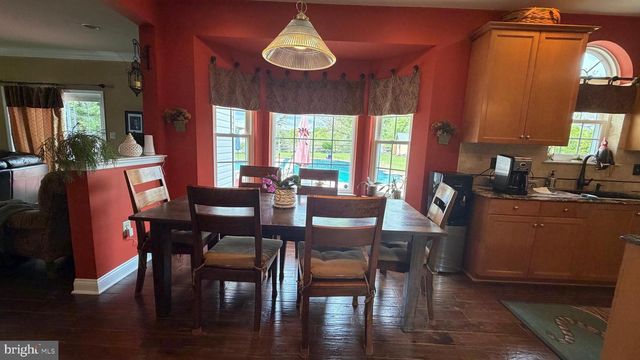 125 SUMMER HILL DR, Gilbertsville, PA 19525