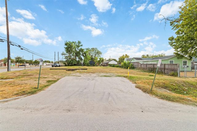 9625 Fulton Street, Houston, TX 77076