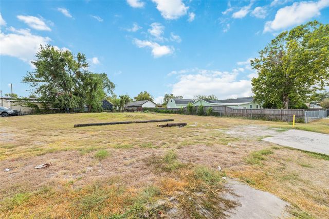 9625 Fulton Street, Houston, TX 77076