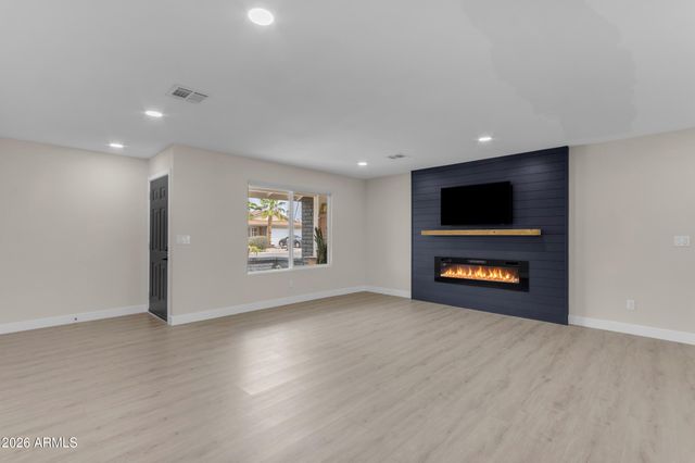 1759 W Nido Avenue, Mesa, AZ 85202