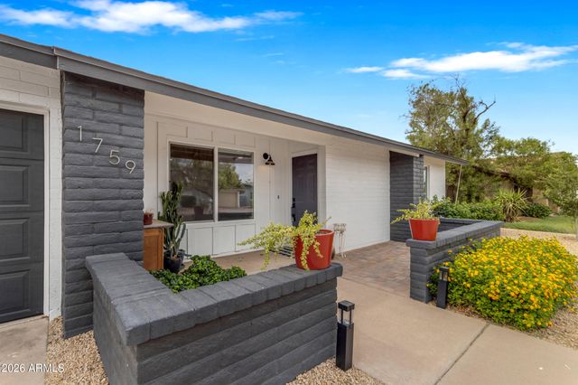 1759 W Nido Avenue, Mesa, AZ 85202