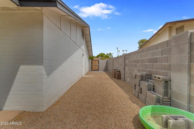 1759 W Nido Avenue, Mesa, AZ 85202