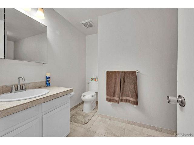 11622 W 71st Ave, Arvada, CO 80004