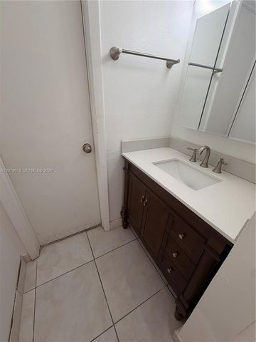 4715 NW 7th Street 108-2, Miami, FL 33126