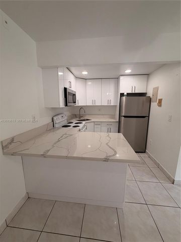 4715 NW 7th Street 108-2, Miami, FL 33126