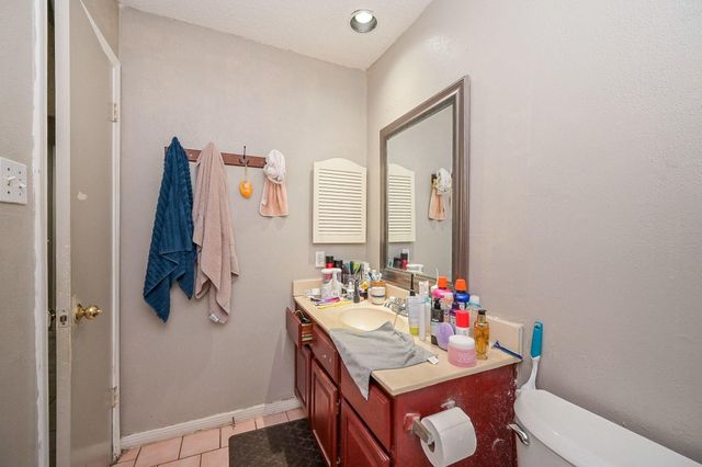 9319 Belle Park Drive, Houston, TX 77099