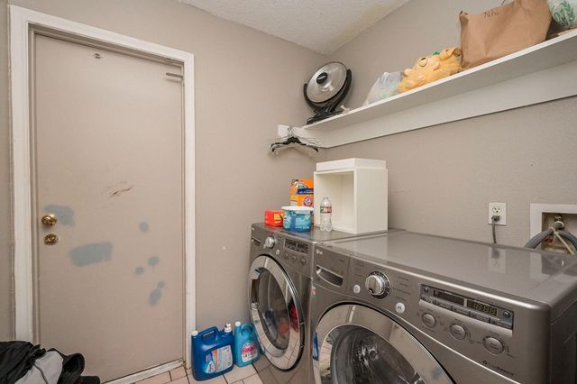 9319 Belle Park Drive, Houston, TX 77099
