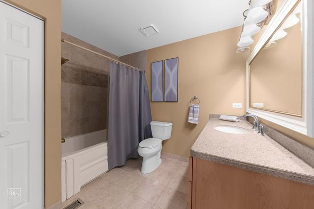 15513 Whitehall Lane 15513, Orland Park, IL 60462