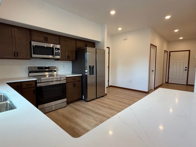 2758 W SECOND AVENUE, North Pole, AK 99705