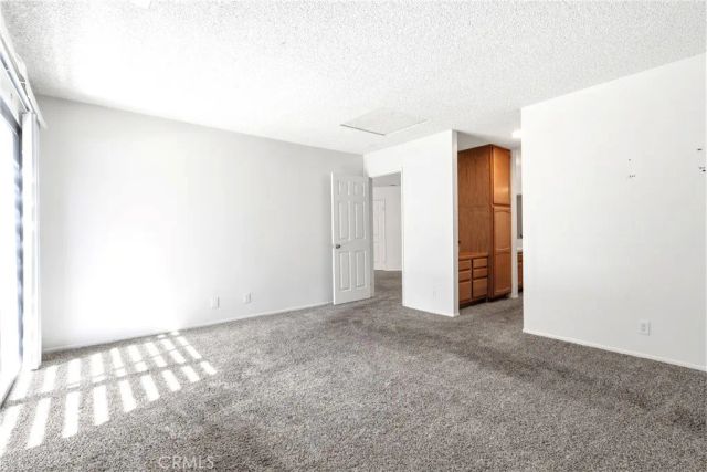 19077 Elm, Apple Valley, CA 92308