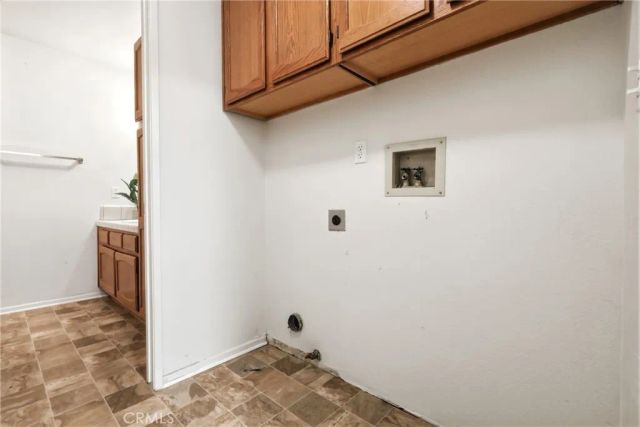 19077 Elm, Apple Valley, CA 92308