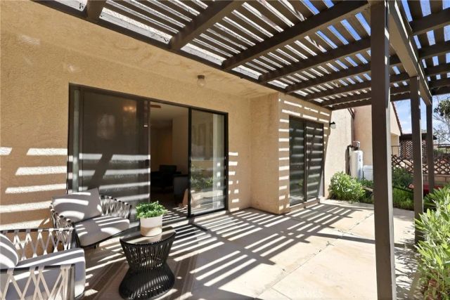 19077 Elm, Apple Valley, CA 92308