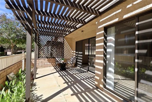 19077 Elm, Apple Valley, CA 92308