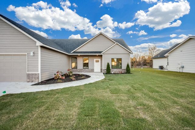 613 S Sweetwater, Maize, KS 67101