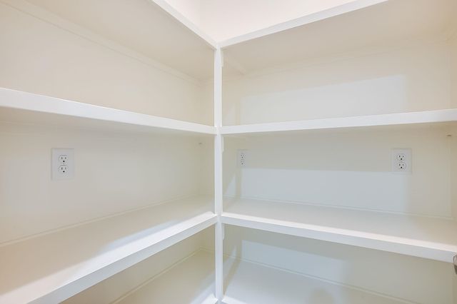 613 S Sweetwater, Maize, KS 67101