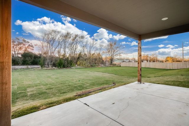 613 S Sweetwater, Maize, KS 67101