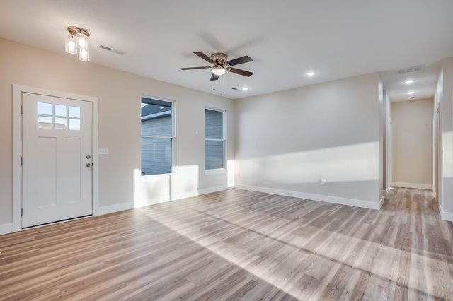 613 S Sweetwater, Maize, KS 67101