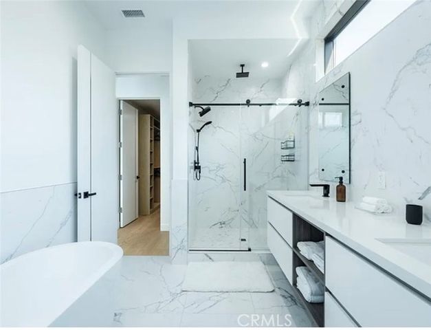 12136 Clarkson Rd Road, Los Angeles, CA 90064