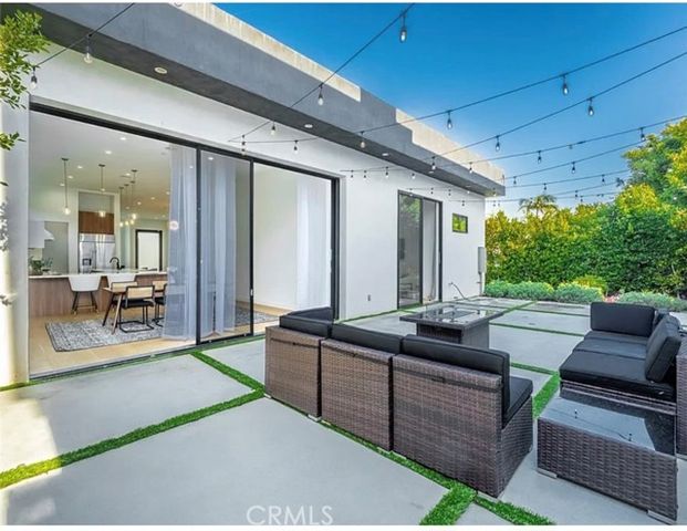 12136 Clarkson Rd Road, Los Angeles, CA 90064