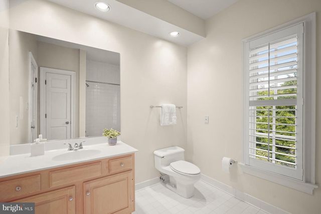 1620 FOXHALL RD NW, Washington, DC 20007