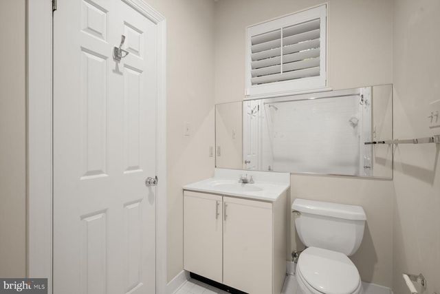 1620 FOXHALL RD NW, Washington, DC 20007