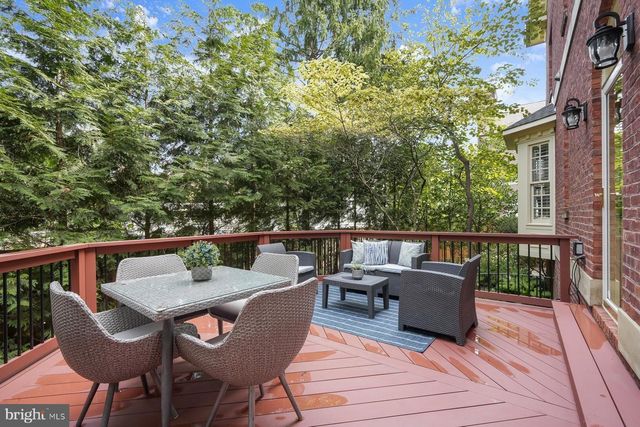 1620 FOXHALL RD NW, Washington, DC 20007