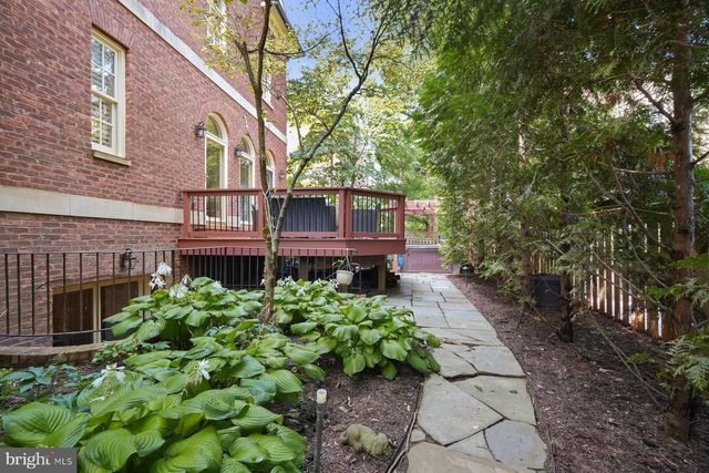 1620 FOXHALL RD NW, Washington, DC 20007