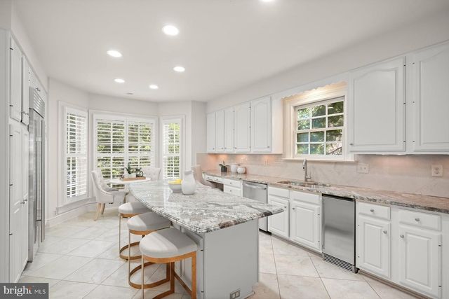 1620 FOXHALL RD NW, Washington, DC 20007