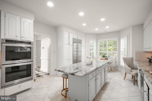 1620 FOXHALL RD NW, Washington, DC 20007