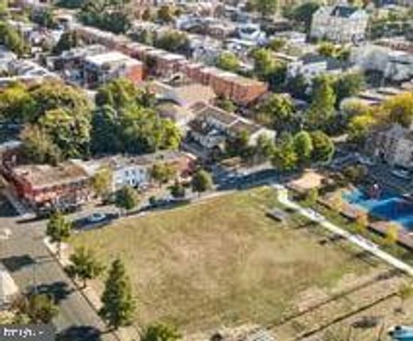 715 W 7TH ST, Wilmington, DE 19801