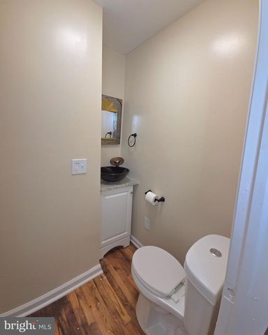 715 W 7TH ST, Wilmington, DE 19801