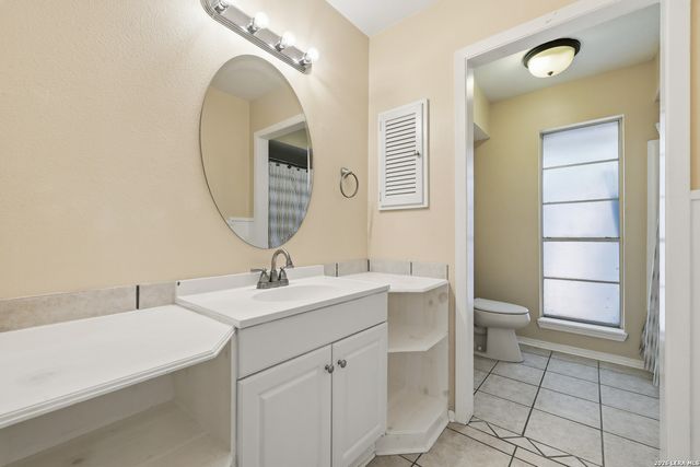 418 CRESTWIND DR, Windcrest, TX 78239