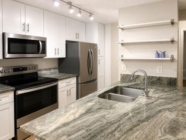 956 SALT POND PLACE 204, Altamonte Springs, FL 32714