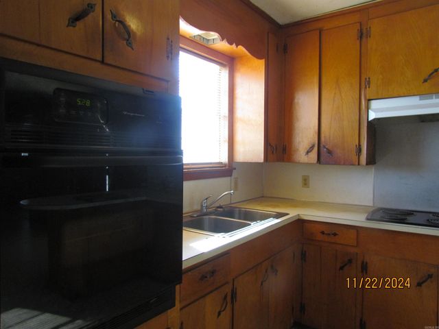 701 N Main, Hamburg, AR 71646