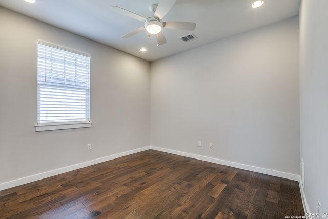 448 E OLMOS DR, San Antonio, TX 78212