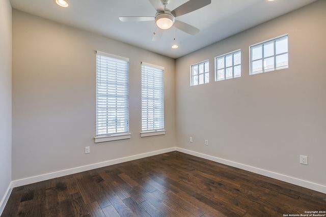 448 E OLMOS DR, San Antonio, TX 78212