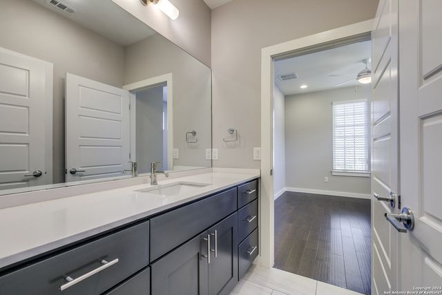 448 E OLMOS DR, San Antonio, TX 78212