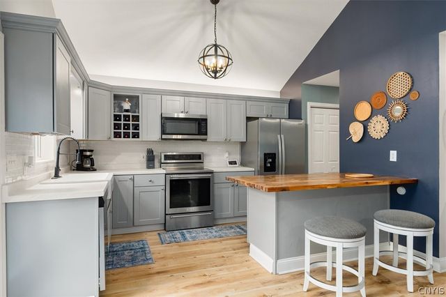 29 Fawn Road, Constantia, NY 13028