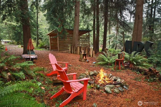 6991 High Meadow Drive, Clinton, WA 98236