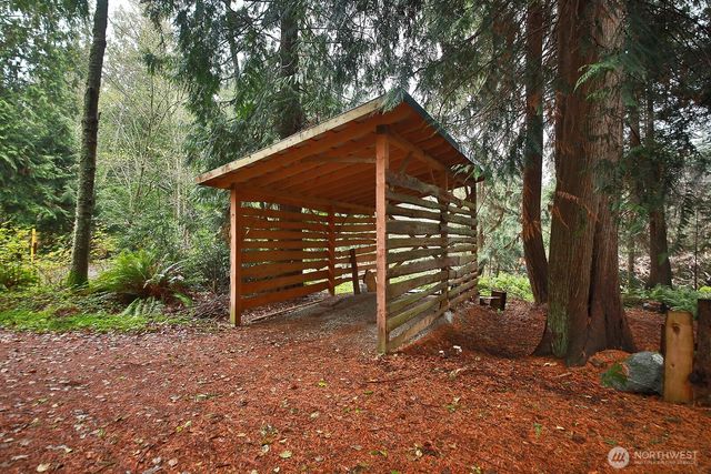 6991 High Meadow Drive, Clinton, WA 98236