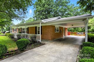 2911 Spencer Street, Lenoir, NC 28645