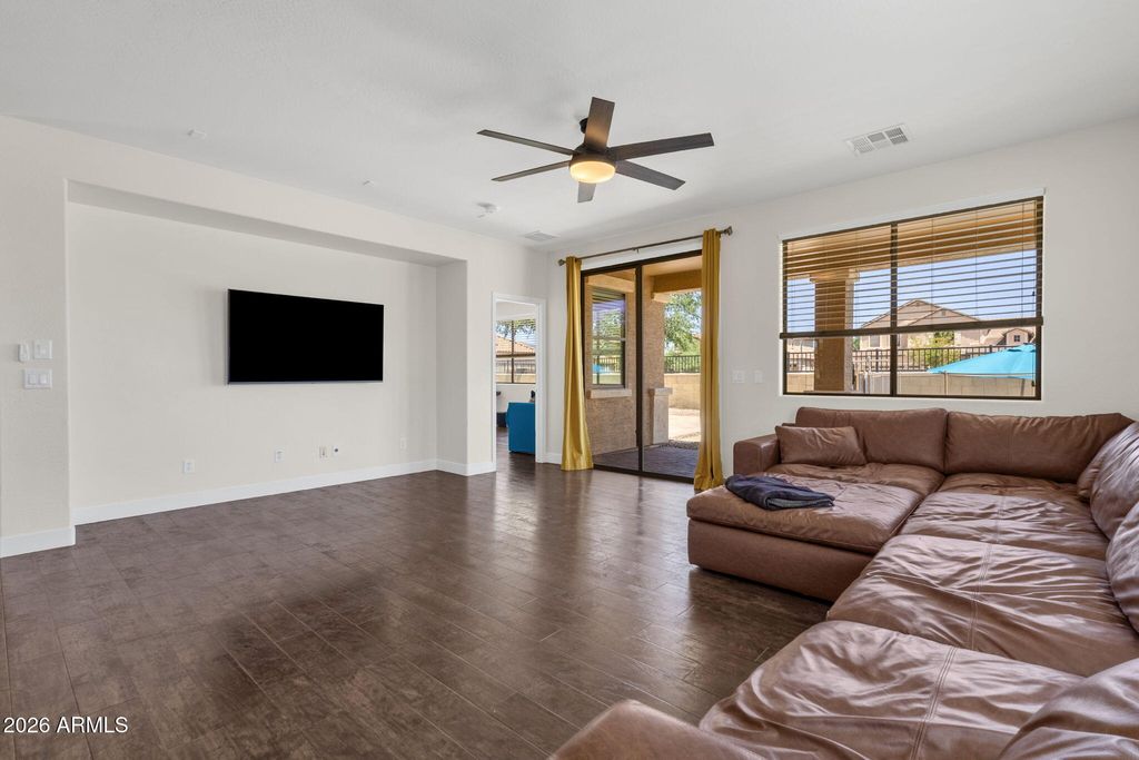 Image 22 of property listing at 21592 E ROUNDUP Court, Queen Creek, AZ 85142