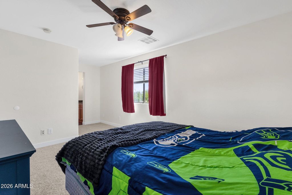 Image 32 of property listing at 21592 E ROUNDUP Court, Queen Creek, AZ 85142