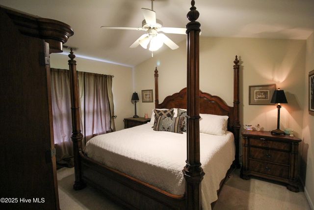 2412 King Richard Court E, Greenville, NC 27858