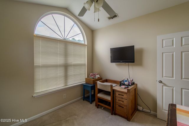 2412 King Richard Court E, Greenville, NC 27858