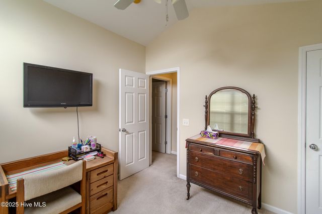 2412 King Richard Court E, Greenville, NC 27858