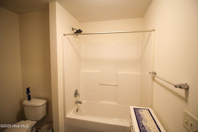 2412 King Richard Court E, Greenville, NC 27858
